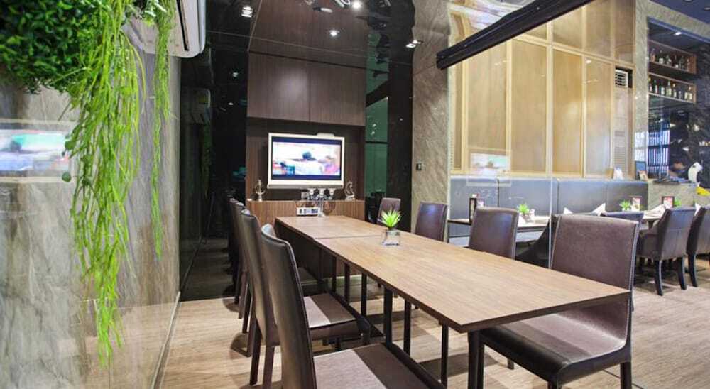 V Residence Serviced Apartment Bangkok Exterior foto